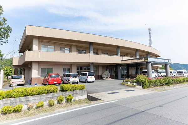 社会福祉法人 日野の郷 特別養護老人ホーム 楽寿園の正社員 看護師 特別養護老人ホームの求人情報イメージ2